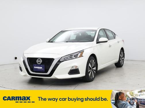 2022 Nissan Altima SV