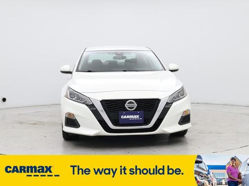 2022 Nissan Altima SV