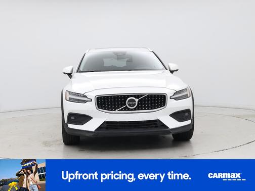 2023 Volvo V60 Cross Country B5 Ultimate