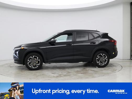 Black 2025 Chevrolet Trax LT