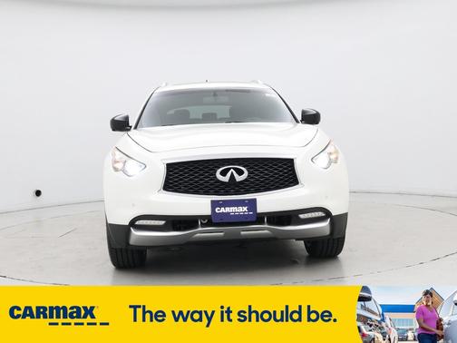 2017 INFINITI QX70