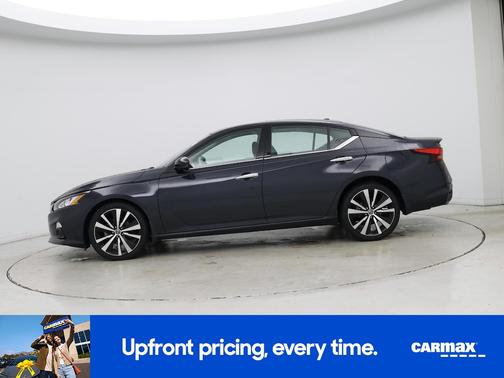 Blue 2020 Nissan Altima Platinum