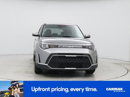 Gray 2023 Kia Soul LX