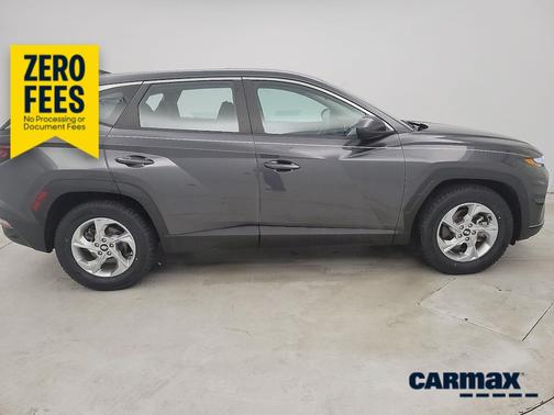 Gray 2024 Hyundai TUCSON SE