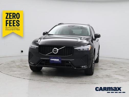 White 2024 Volvo XC60 B5 Core Dark Theme