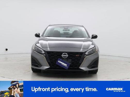 Gray 2023 Nissan Altima SR