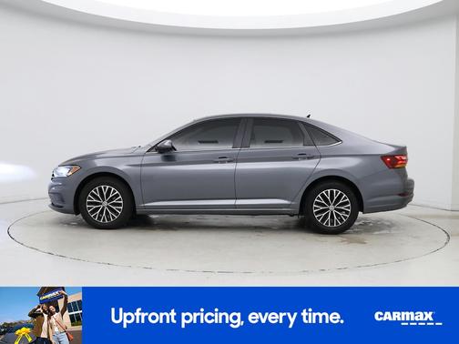 Gray 2019 Volkswagen Jetta SE