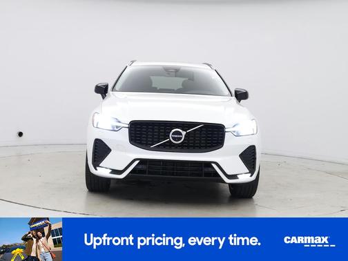 White 2023 Volvo XC60 B5 Ultimate Dark Theme