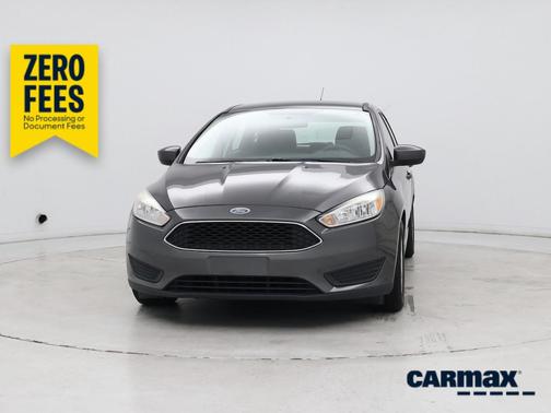 Gray 2018 Ford Focus SE