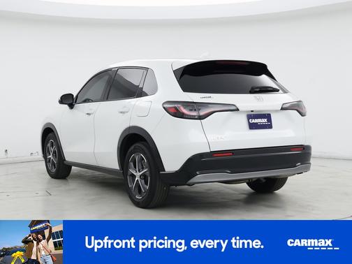 White 2024 Honda HR-V EX-L