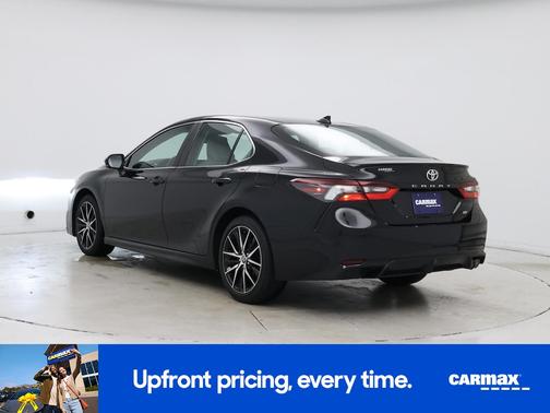 Black 2022 Toyota Camry SE