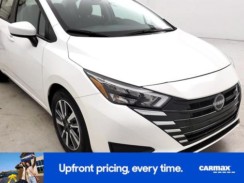 White 2025 Nissan Versa SV