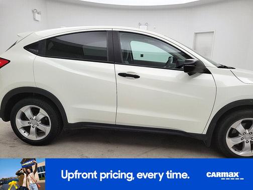 White 2016 Honda HR-V EX