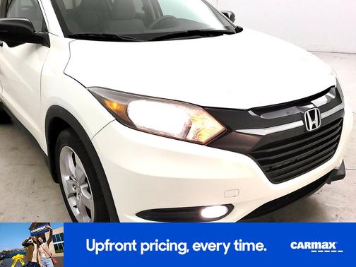 White 2016 Honda HR-V EX