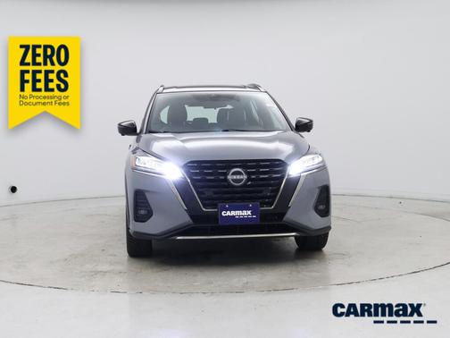 Gray 2023 Nissan Kicks SR