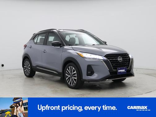 Gray 2023 Nissan Kicks SR