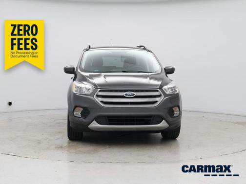 Black 2018 Ford Escape SE