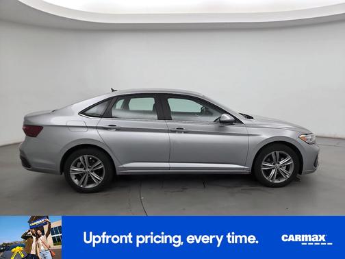 Gray 2024 Volkswagen Jetta SE