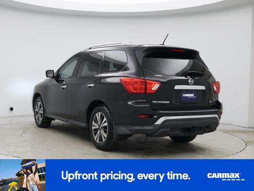 2017 Nissan Pathfinder SL
