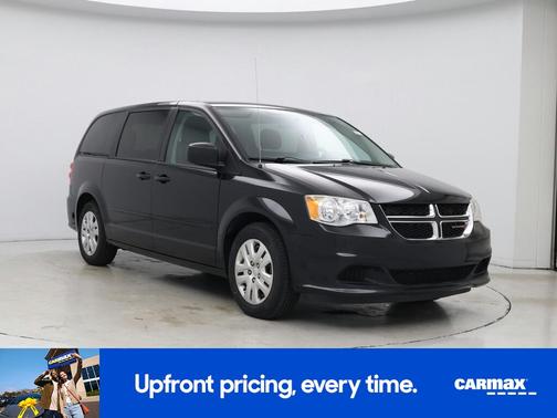 Black 2017 Dodge Grand Caravan SE