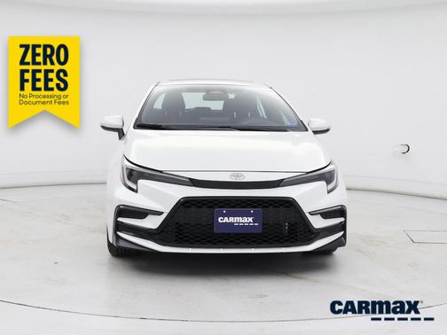 White 2024 Toyota Corolla SE