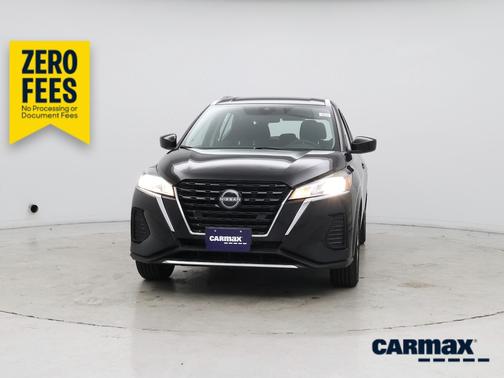 Black 2022 Nissan Kicks SV