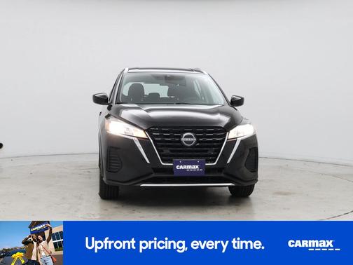 Black 2022 Nissan Kicks SV