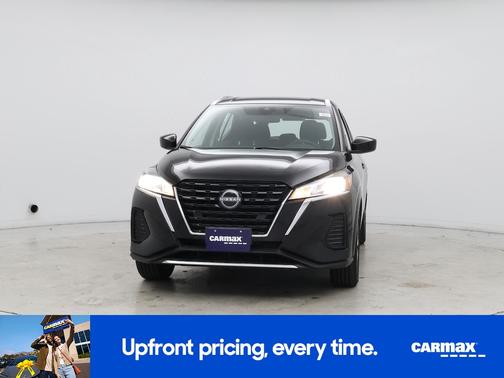 Black 2022 Nissan Kicks SV