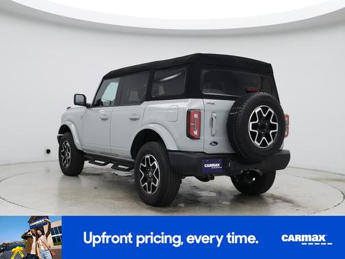 Gray 2024 Ford Bronco Outer Banks