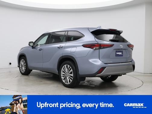 Blue 2024 Toyota Highlander Platinum