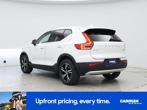 2023 Volvo XC40 B5 Plus Bright Theme