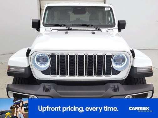 White 2025 Jeep Wrangler Sahara
