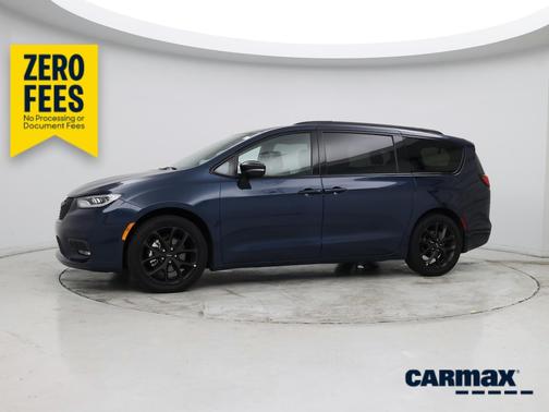 Blue 2025 Chrysler Pacifica Limited