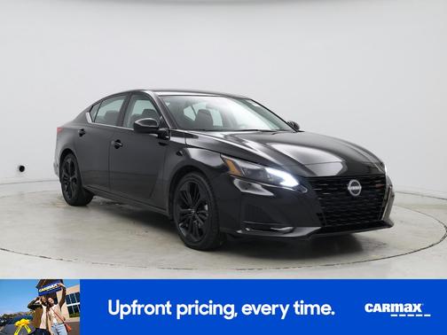 Black 2025 Nissan Altima SR
