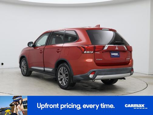 2017 Mitsubishi Outlander ES