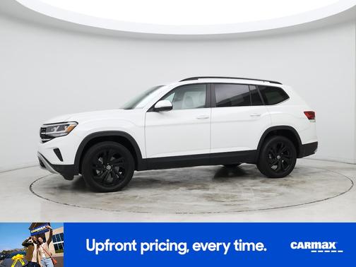 White 2022 Volkswagen Atlas SE w/Tech