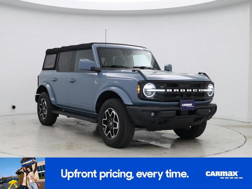 Blue 2023 Ford Bronco Outer Banks