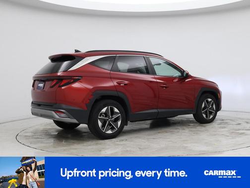 Red 2025 Hyundai TUCSON SEL