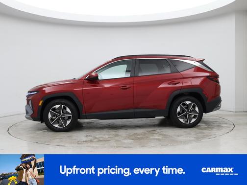 Red 2025 Hyundai TUCSON SEL