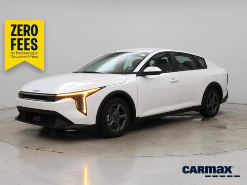 White 2025 Kia K4 LXS