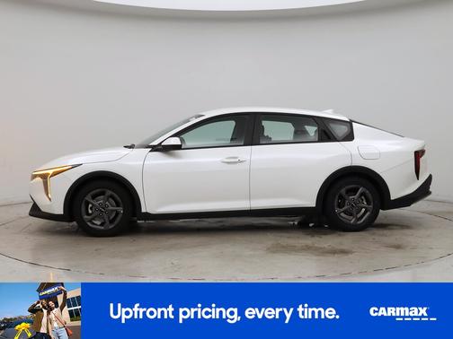 White 2025 Kia K4 LXS