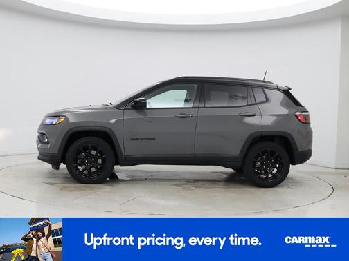 Gray 2023 Jeep Compass Latitude