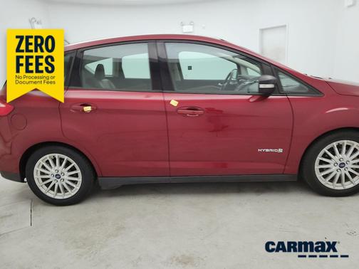 Red 2015 Ford C-Max Hybrid SE