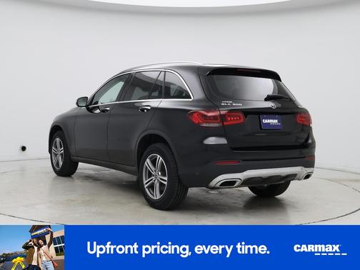 Black 2022 Mercedes-Benz GLC 300