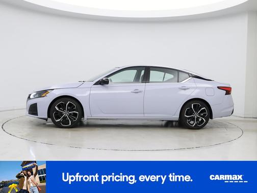 Gray 2023 Nissan Altima SR