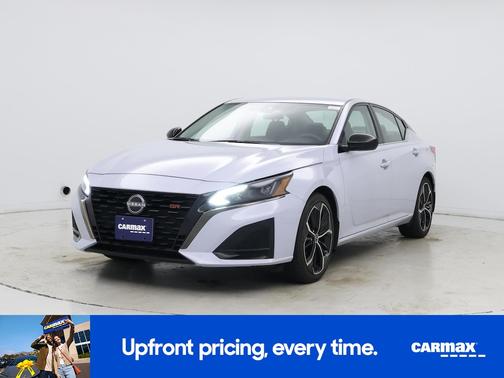 Gray 2023 Nissan Altima SR