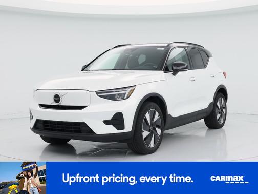 White 2024 Volvo XC40 Recharge Pure Electric Core