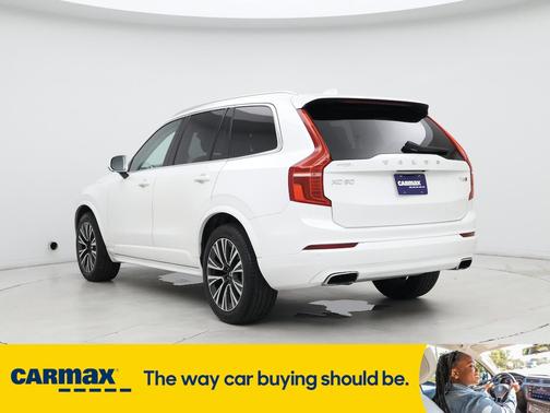 2020 Volvo XC90 T6 Momentum