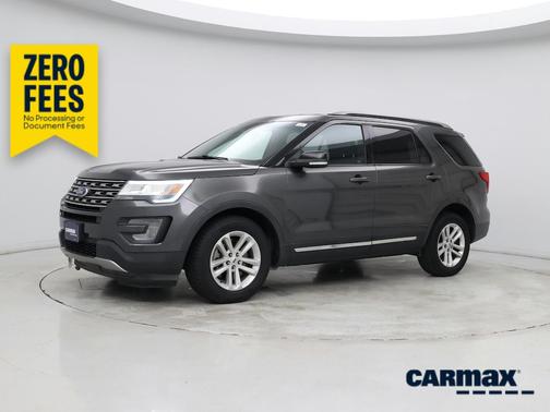 Gray 2016 Ford Explorer XLT