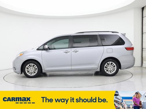 2016 Toyota Sienna XLE